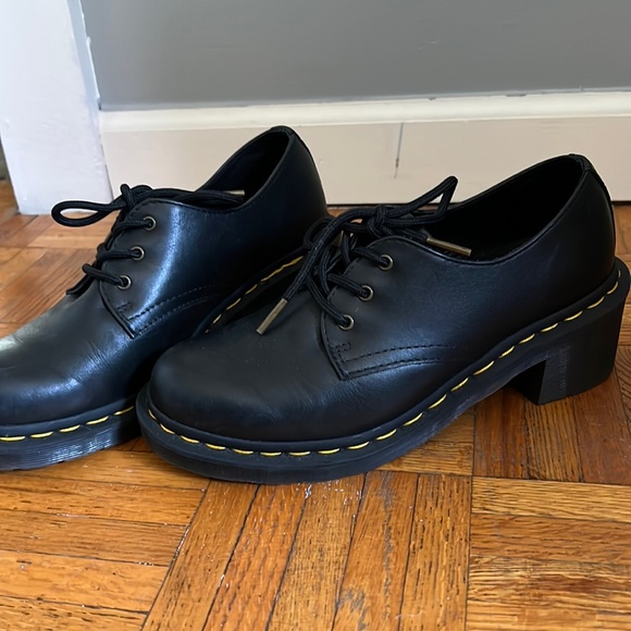 Dr. Martens Shoes - Dr. Marten “Amory” Oxford